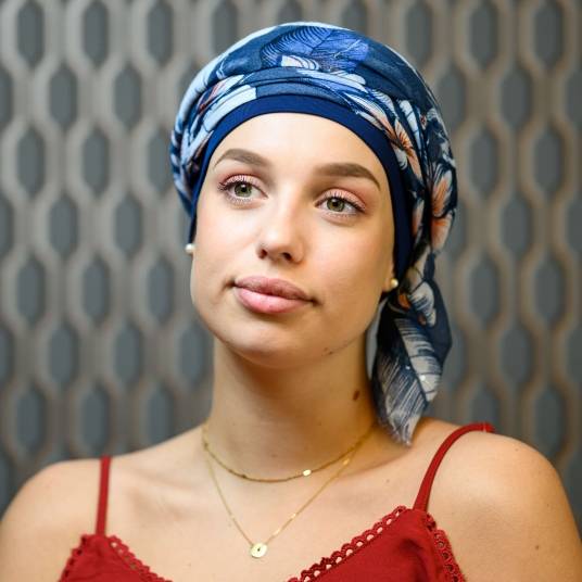 Quel foulard cheveux après et pendant la chimio d'un cancer ?